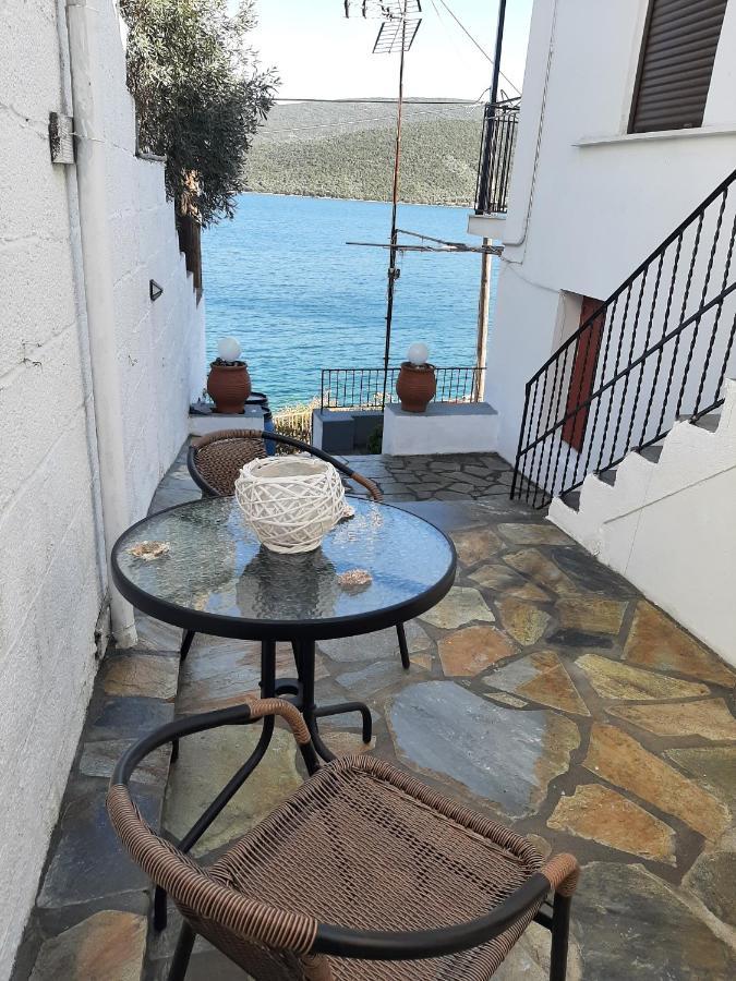 Chiona΄S Apartments By The Sea Paleo Trikeri Eksteriør bilde
